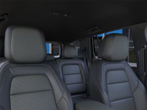 New 2026 Chevrolet Equinox LT w/ Convenience Package II image 24