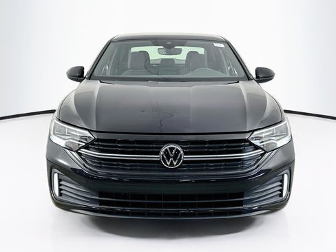 Used 2023 Volkswagen Jetta Sport FWD image 2