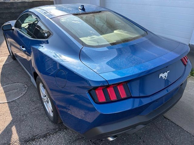 Certified 2024 Ford Mustang Coupe RWD image 4