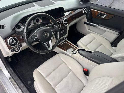 Used 2015 Mercedes-Benz GLK 350 4MATIC image 13