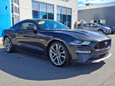 Used 2022 Ford Mustang GT Premium image 3