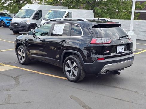 Used 2019 Jeep Cherokee Limited AWD/4WD image 3