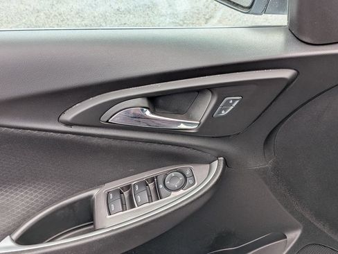 Used 2024 Chevrolet Malibu LT FWD image 11