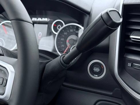 New 2026 RAM 2500 Big Horn AWD/4WD image 27