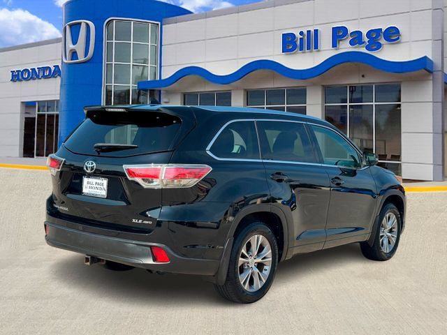 Used 2015 Toyota Highlander XLE AWD/4WD image 7