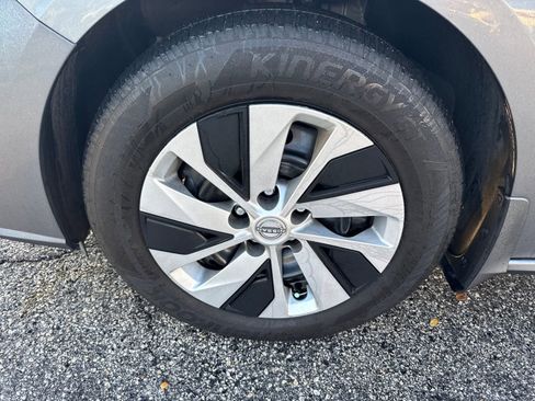 Certified 2025 Nissan Altima 2.5 S image 9