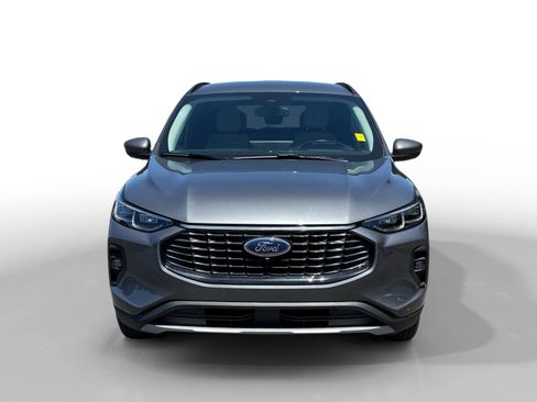 Certified 2025 Ford Escape SE w/ PHEV Premium Package FWD image 8