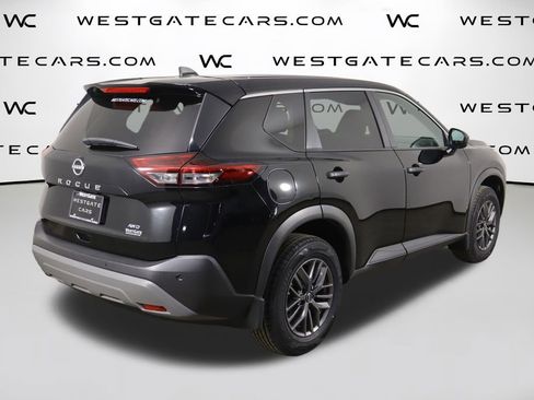 Used 2023 Nissan Rogue S image 46