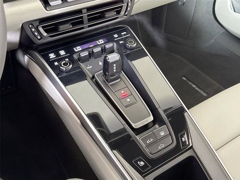 Used 2022 Porsche 911 Turbo S w/ 911 Turbo Sportdesign Package image 24