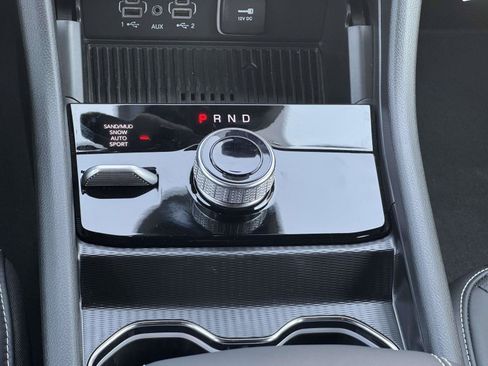 Used 2026 Jeep Grand Cherokee Limited AWD/4WD image 27