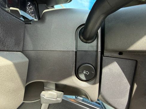 Used 2014 Ford F150 FX4 w/ Equipment Group 402A Luxury image 15