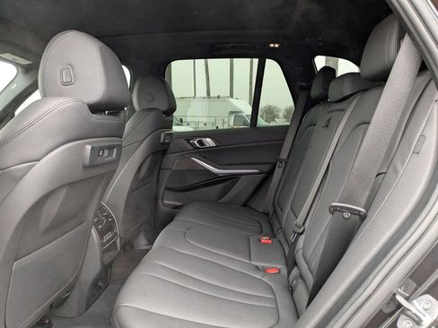 Used 2022 BMW X5 sDrive40i w/ Premium Package image 15