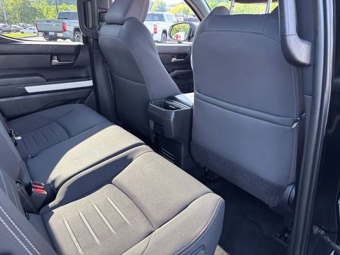 Used 2024 Toyota Tacoma TRD Off-Road AWD/4WD image 40