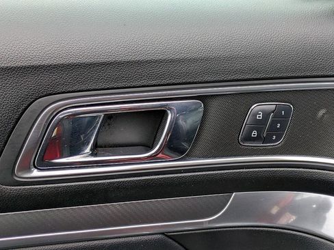 Used 2018 Ford Explorer Sport w/ Equipment Group 401A image 14