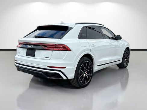 Used 2022 Audi Q8 Premium Plus image 5