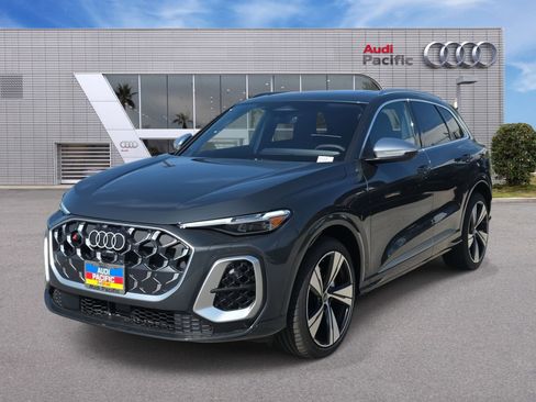 New 2025 Audi SQ5 Premium Plus image 1