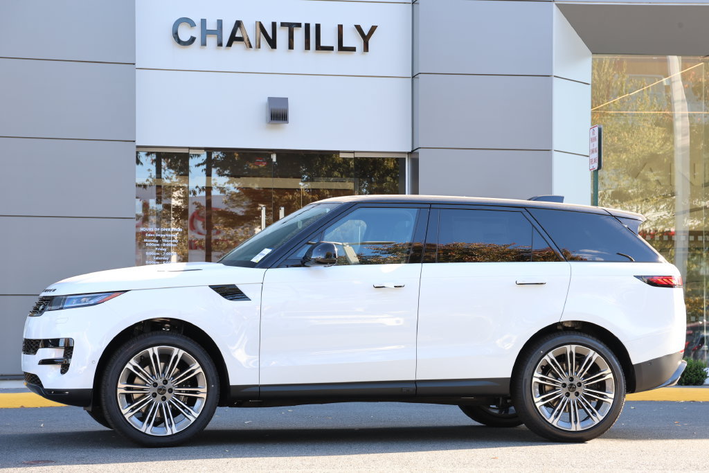 New 2027 Land Rover Range Rover Sport SE AWD/4WD image 4