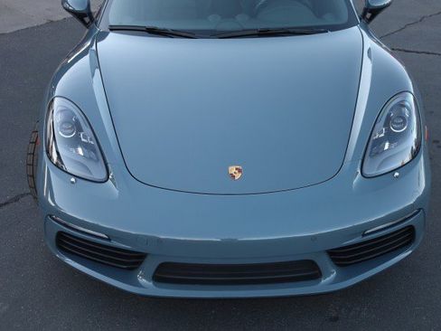 Used 2017 Porsche 718 Cayman S image 9