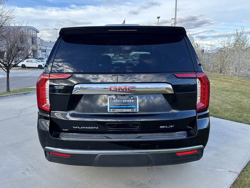Used 2021 GMC Yukon XL SLT image 4