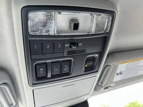 Used 2021 Toyota 4Runner SR5 Premium AWD/4WD image 18