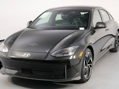 Used 2024 Hyundai Ioniq 6 Limited image 49