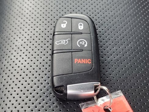Used 2024 Dodge Durango GT AWD/4WD image 40