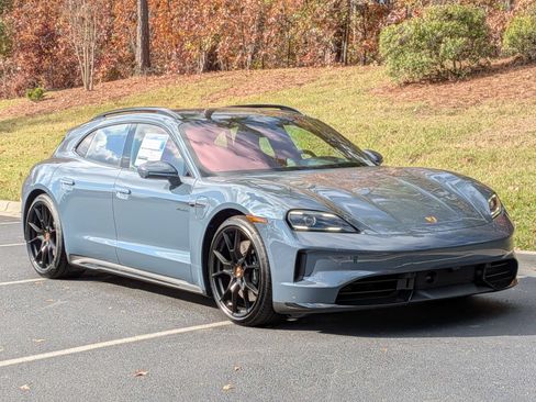 New 2026 Porsche Taycan GTS AWD/4WD image 34