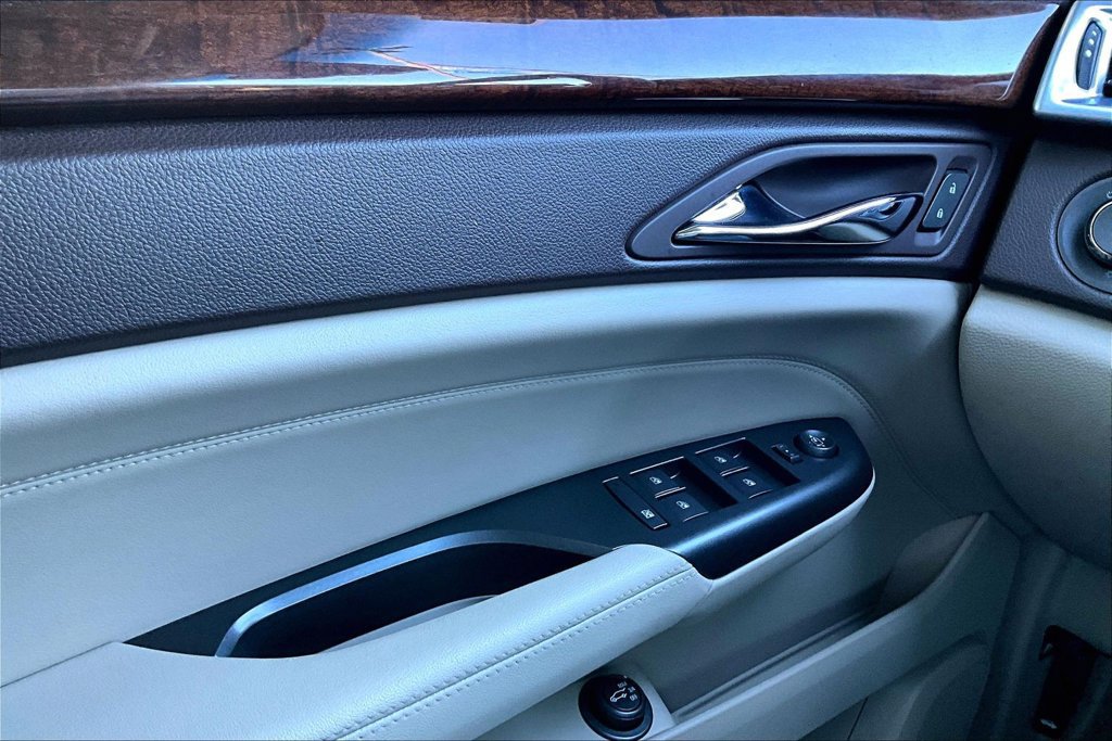 Used 2012 Cadillac SRX Performance FWD image 34