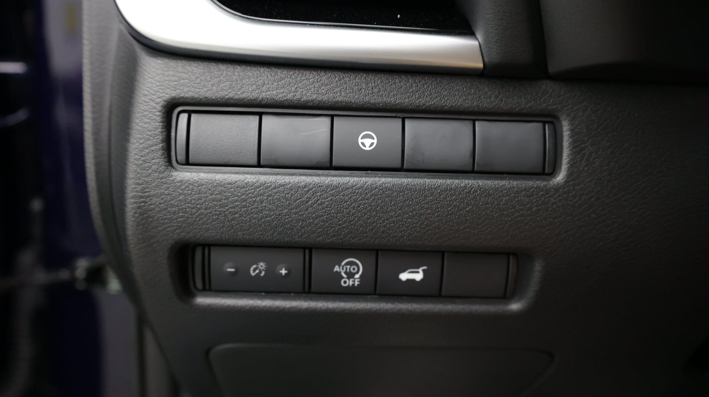 Used 2026 Nissan Rogue SL AWD/4WD image 16