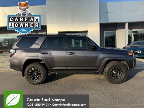 Used 2021 Toyota 4Runner TRD Off-Road Premium image 4