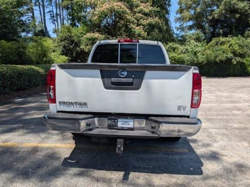 Used 2019 Nissan Frontier SV RWD image 6