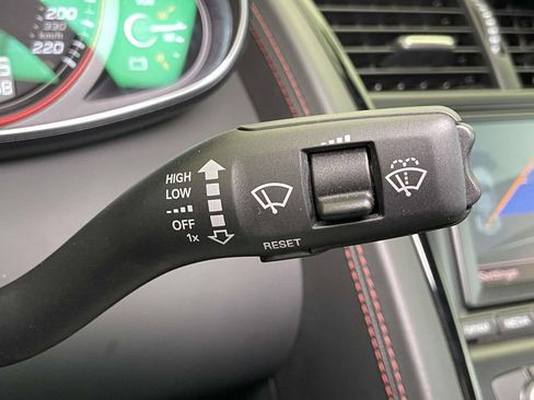 Used 2012 Audi R8 V10 AWD/4WD image 34