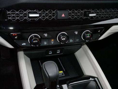 Certified 2025 Honda Accord EX-L image 23