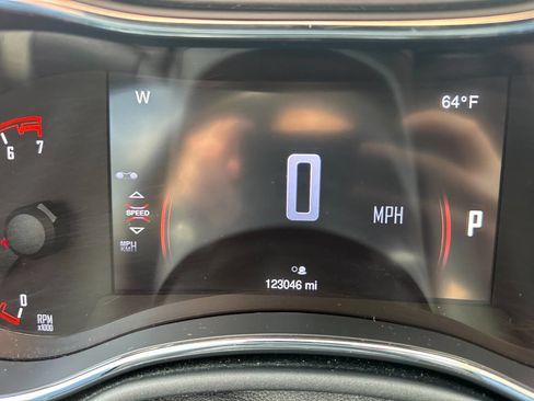 Used 2015 Dodge Durango Limited w/ Premium Group AWD/4WD image 24
