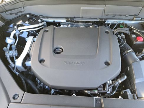 New 2026 Volvo XC90 B6 Ultra image 9