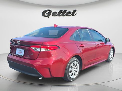 Used 2024 Toyota Corolla LE FWD image 5