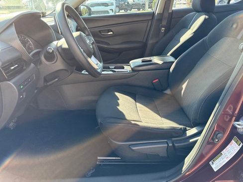 Used 2024 Nissan Sentra SV FWD image 15