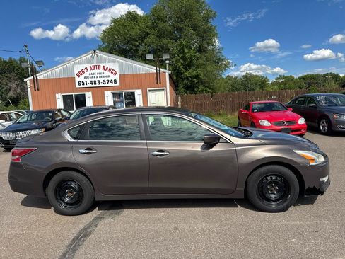 Used 2015 Nissan Altima 2.5 S w/ Power Driver Seat Package FWD image 4