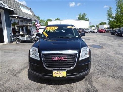 Used 2017 GMC Terrain SLE AWD/4WD image 4