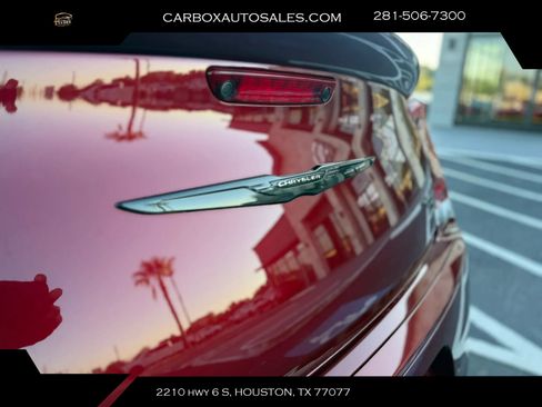 Used 2023 Chrysler 300 C RWD image 28