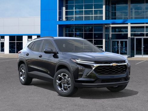 New 2026 Chevrolet Trax LT FWD image 7