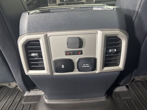 Certified 2022 Ford F350 Lariat w/ Chrome Package image 13