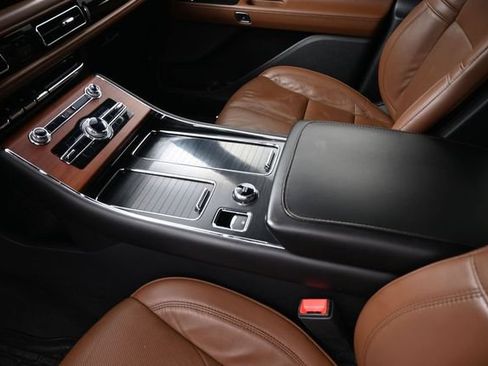 Used 2022 Lincoln Aviator Reserve w/ Elements Package Plus RWD image 31