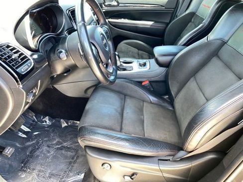 Used 2019 Jeep Grand Cherokee Trailhawk AWD/4WD image 10