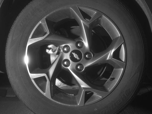 Used 2025 Chevrolet Trax LT FWD image 15