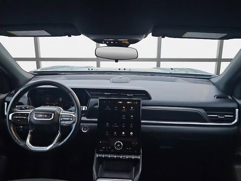 Used 2025 GMC Terrain Elevation image 16