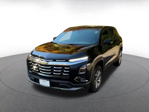 Used 2025 Chevrolet Equinox LT image 7