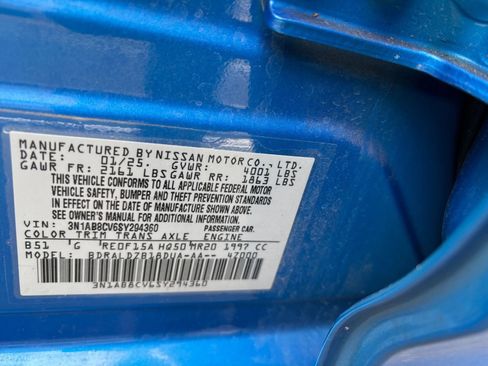 Used 2025 Nissan Sentra SV image 23