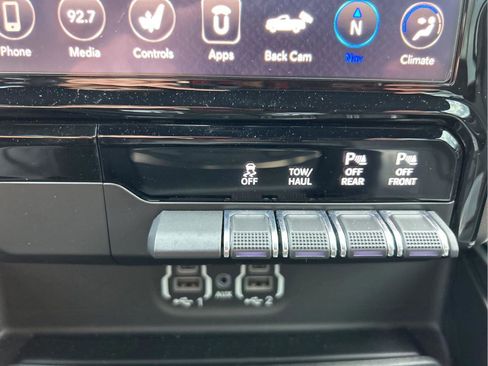 Used 2020 RAM 1500 Laramie w/ Sport Appearance Package image 32