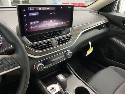 New 2025 Nissan Altima 2.5 SV w/ SV Special Edition Package image 18